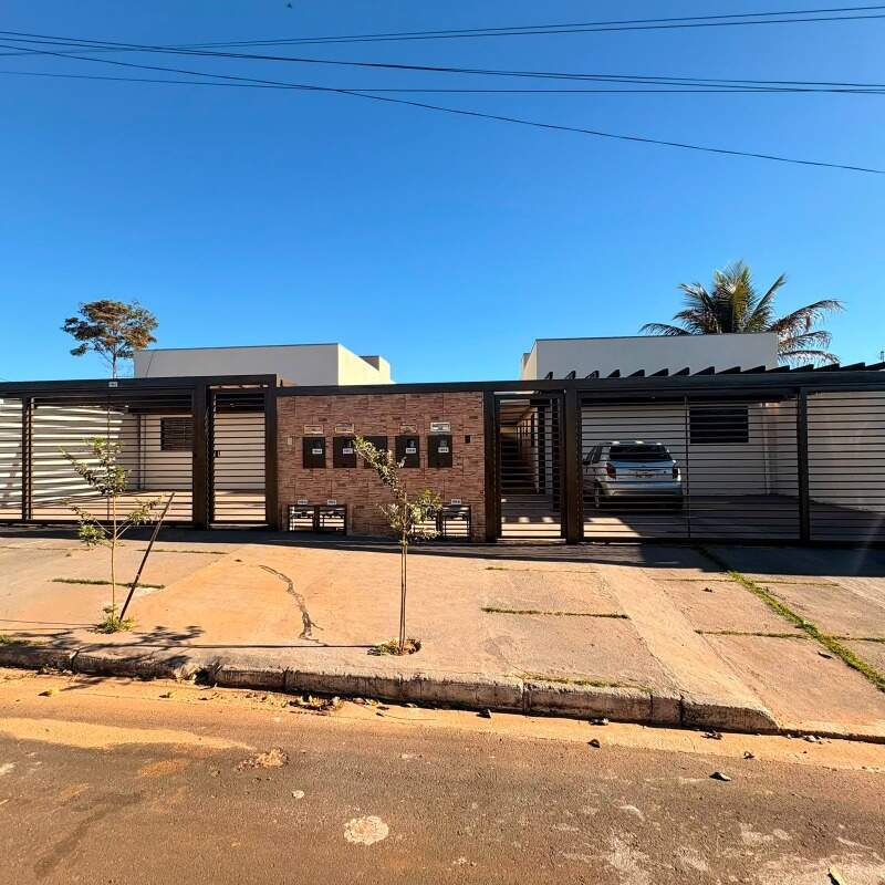 Casa para aluguel no Parque das Flores: 