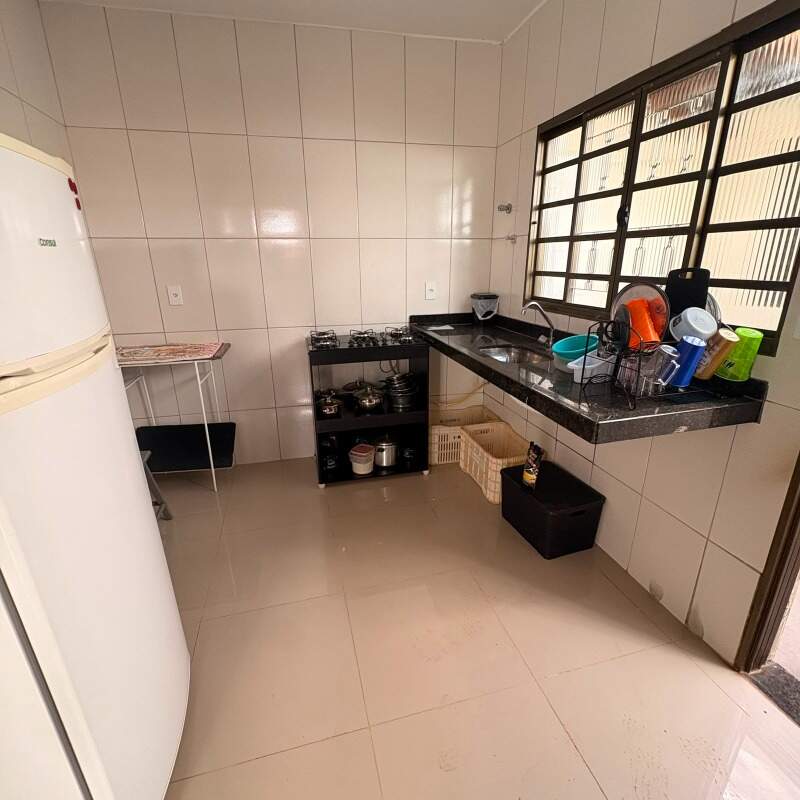 Casa para aluguel no Parque das Flores: 
