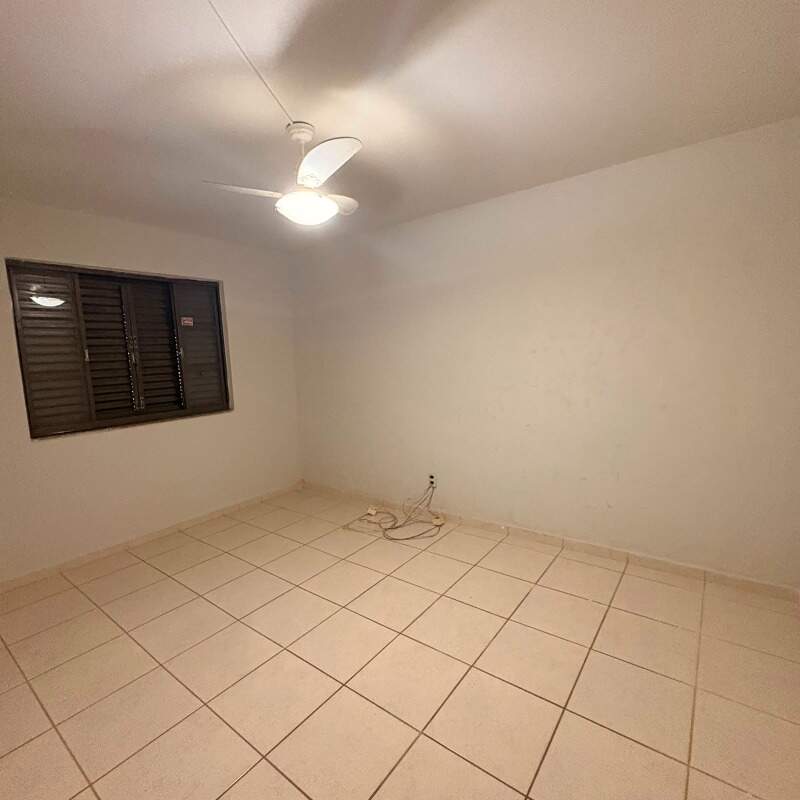 Casa para aluguel no Vila João Ribeiro: 