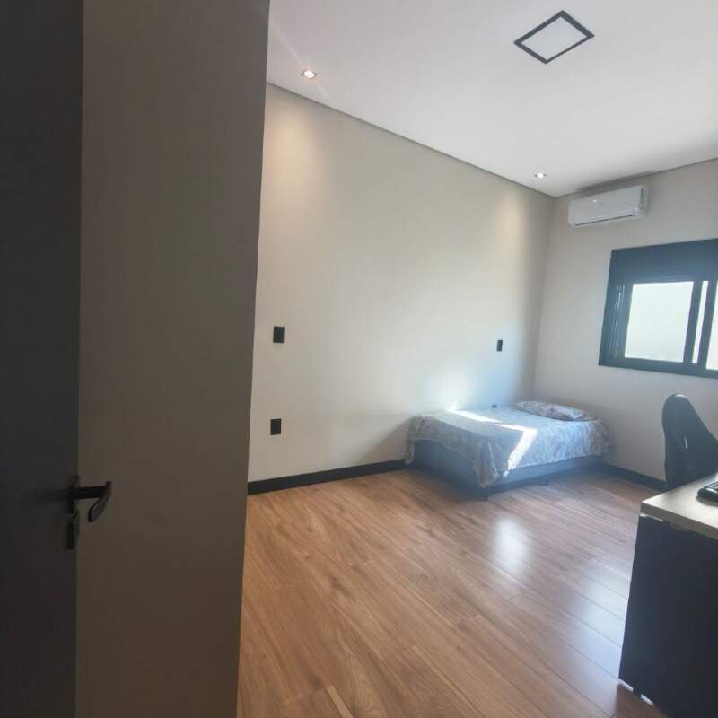 Casa à venda no Condomínio Bocaina: 