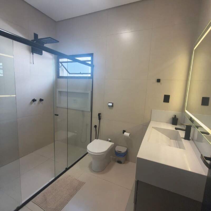Casa à venda no Condomínio Bocaina: 