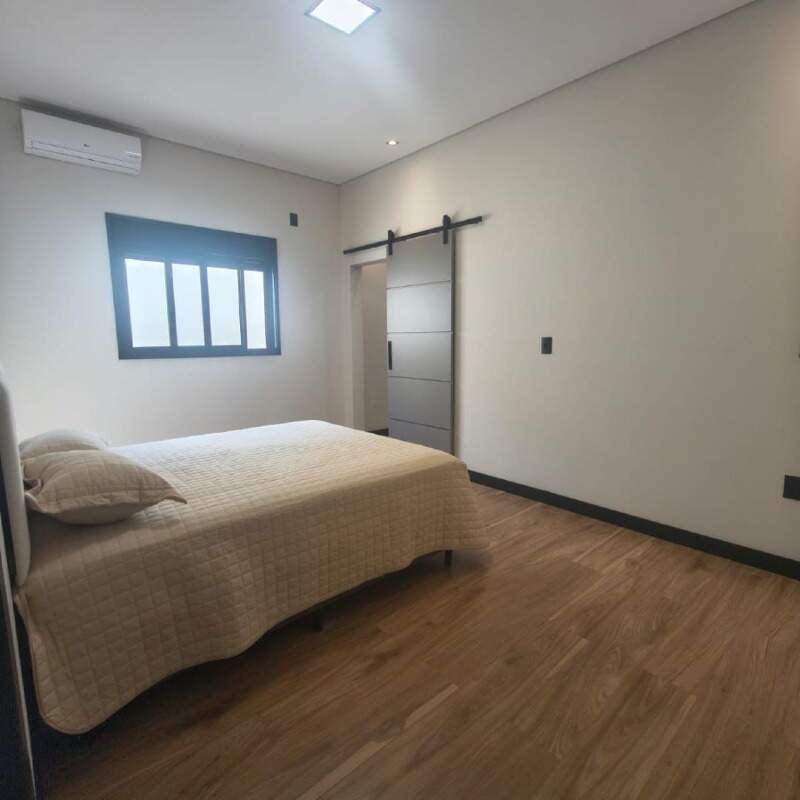 Casa à venda no Condomínio Bocaina: 