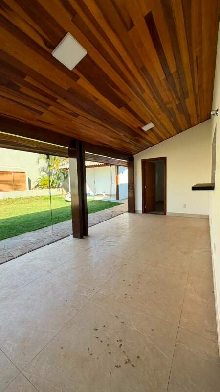Casa à venda no Área I (CBMM): 