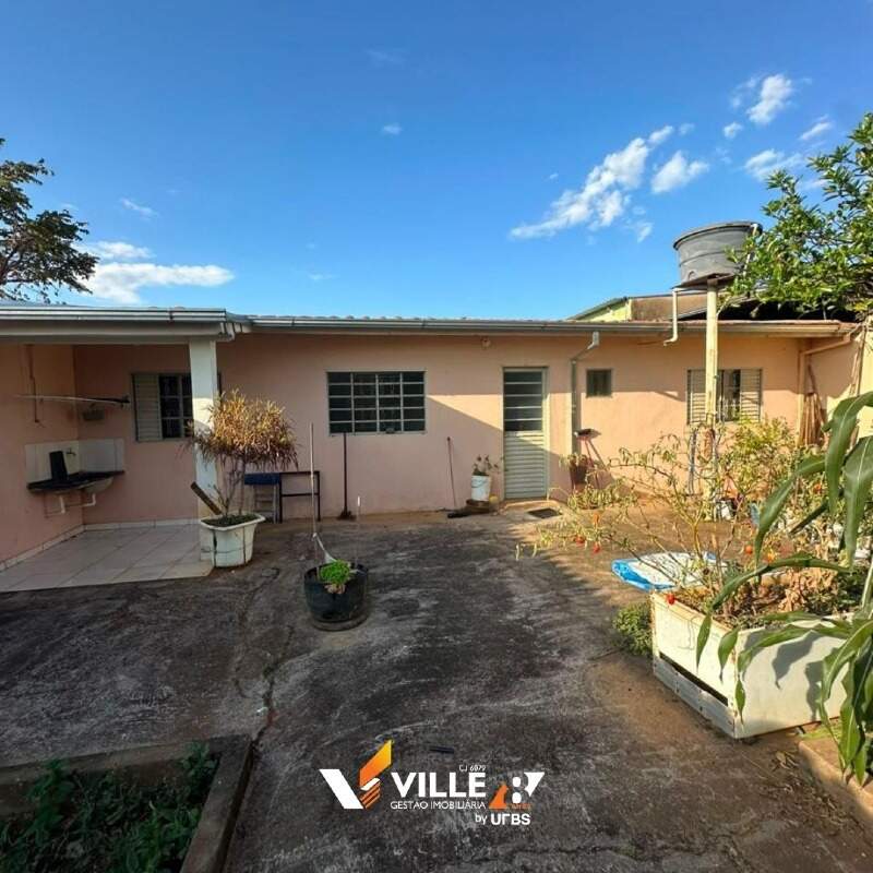 Casa à venda no Novo Santo Antônio: 