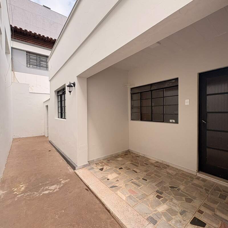 Casa para aluguel no Centro: 