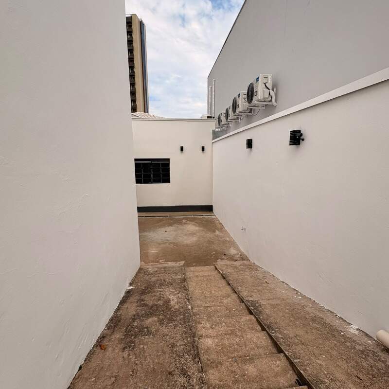 Casa para aluguel no Centro: 