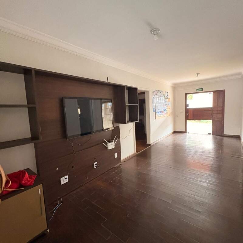 Casa para aluguel no Arasol: 
