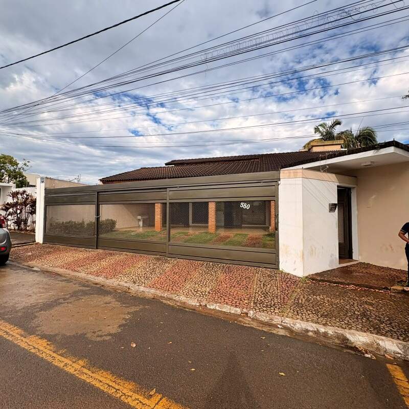 Casa para aluguel no Arasol: 