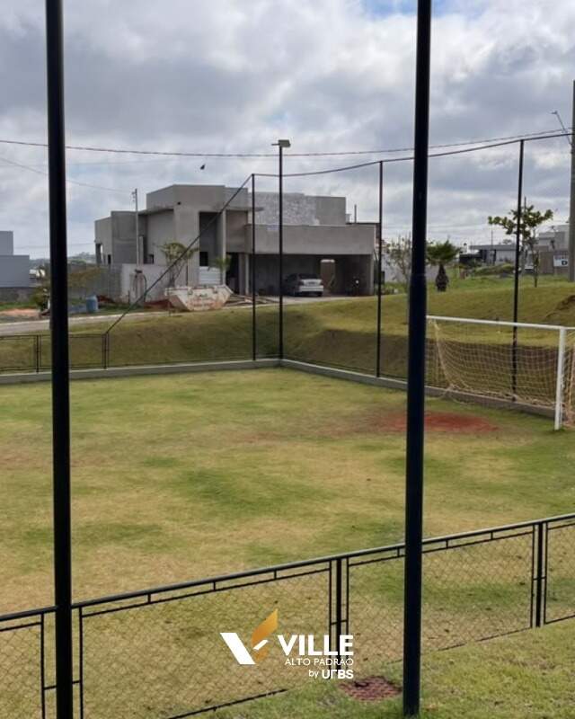 Lote em condomínio à venda no Condomínio Villa das Artes: 