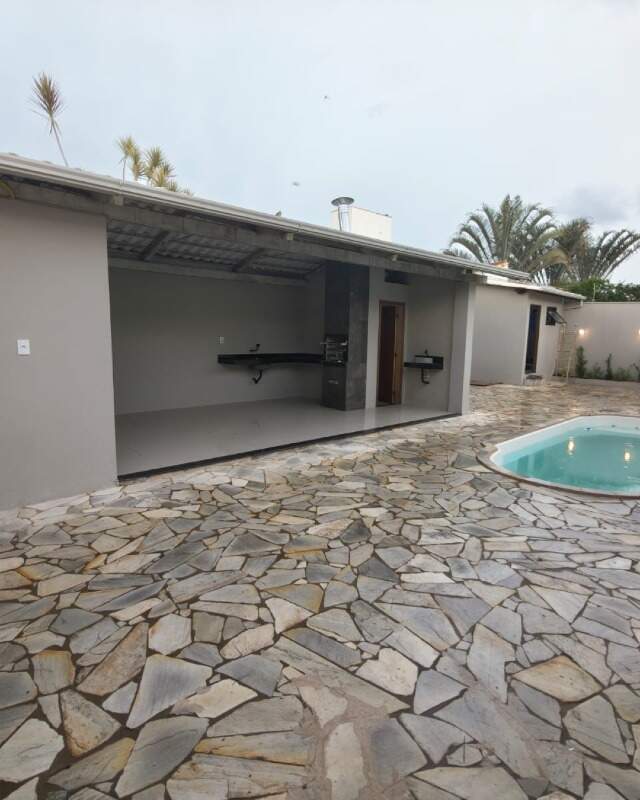 Casa à venda no Guilhermina Vieira Chaer: 