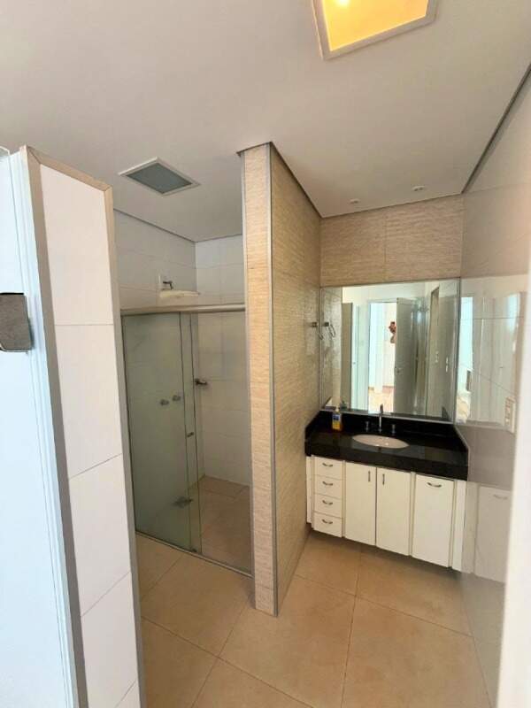 Casa à venda no Guilhermina Vieira Chaer: 