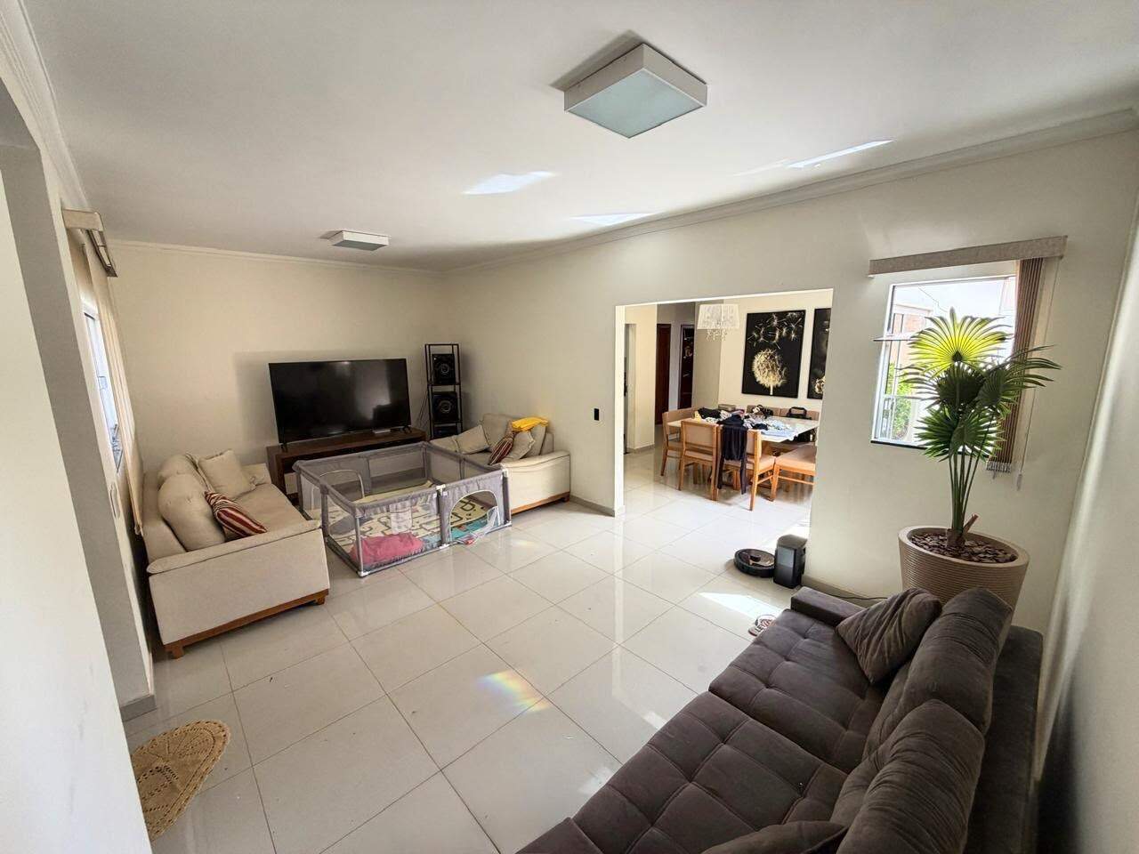 Casa à venda no Guilhermina Vieira Chaer: 