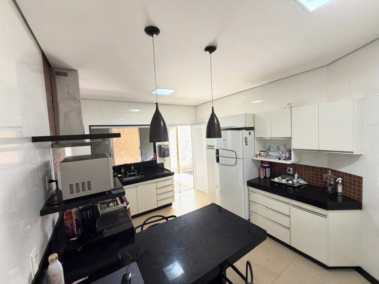 Casa à venda no Guilhermina Vieira Chaer: 