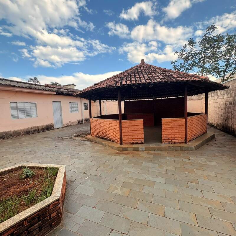 Casa para aluguel no Centro: 