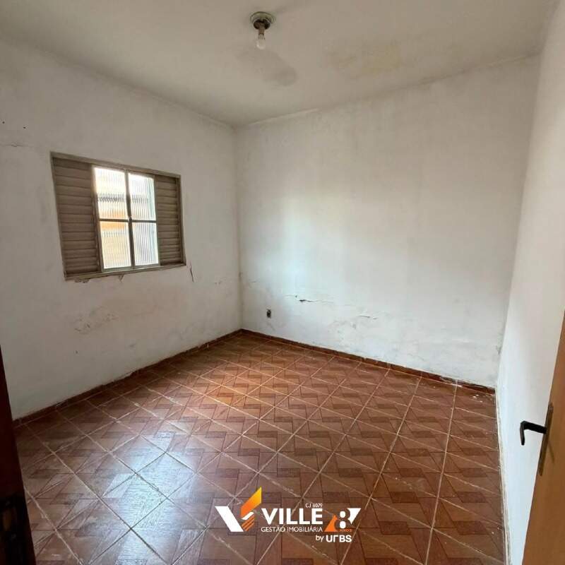 Casa à venda no Centro: 