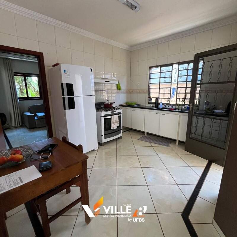 Casa à venda no Guilhermina Vieira Chaer: 
