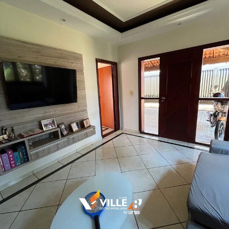 Casa à venda no Guilhermina Vieira Chaer: 