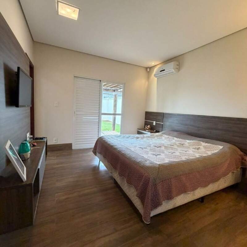 Casa à venda no Jardim Cecilia: 