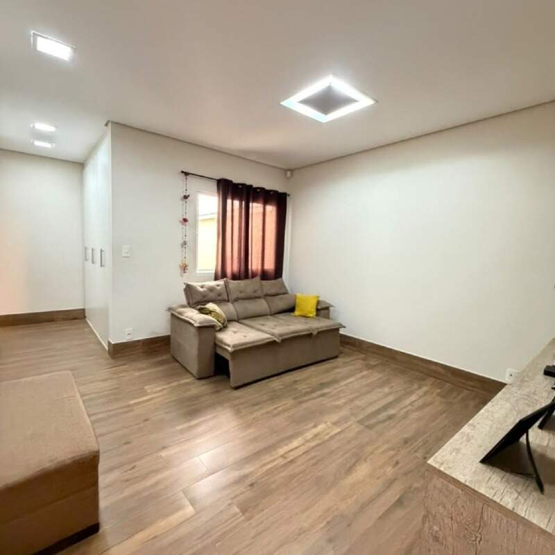 Casa à venda no Jardim Cecilia: 