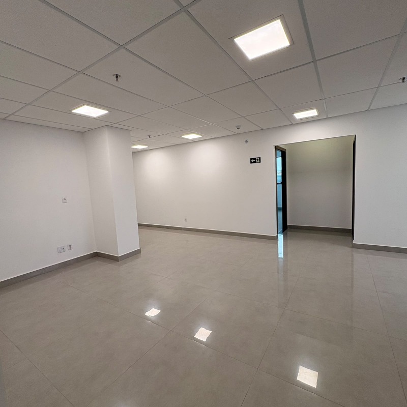 Sala para aluguel no Vila Silvéria: 