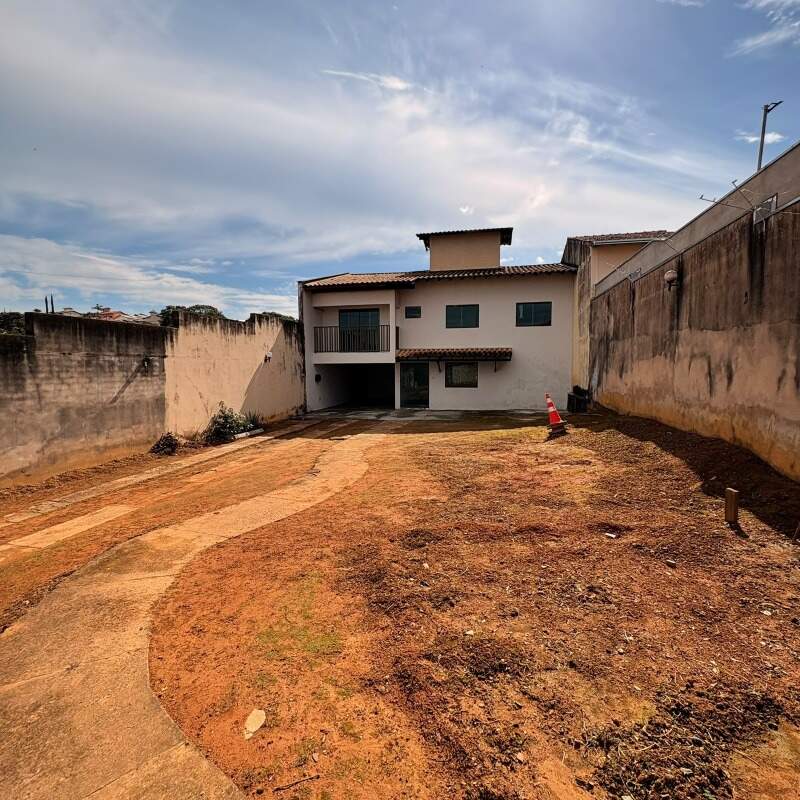 Casa para aluguel no Alvorada: 