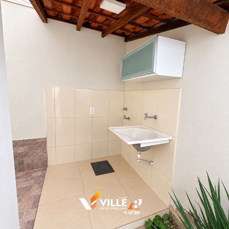 Casa à venda no Portal do Camburi: 