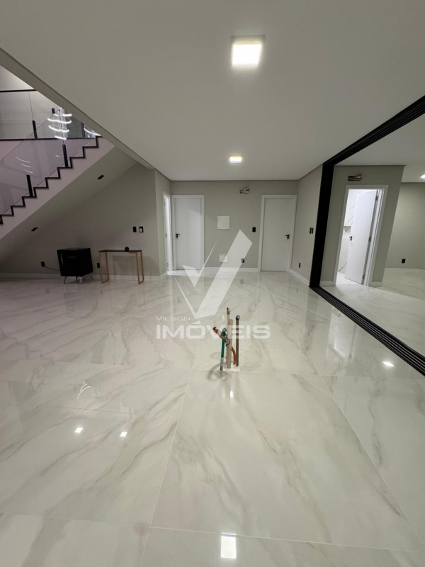 Sobrado à venda no Centro: 