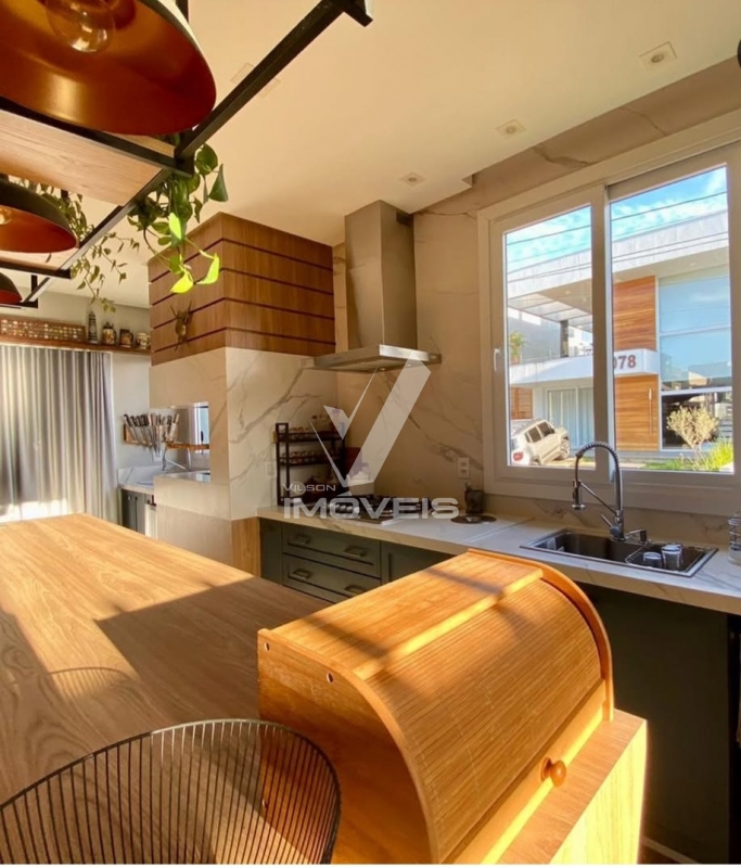 Casa à venda no Distrito Industrial: 