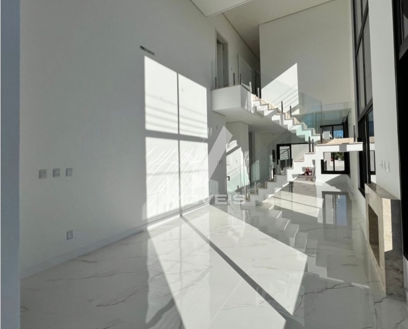 Casa à venda no Distrito Industrial: 