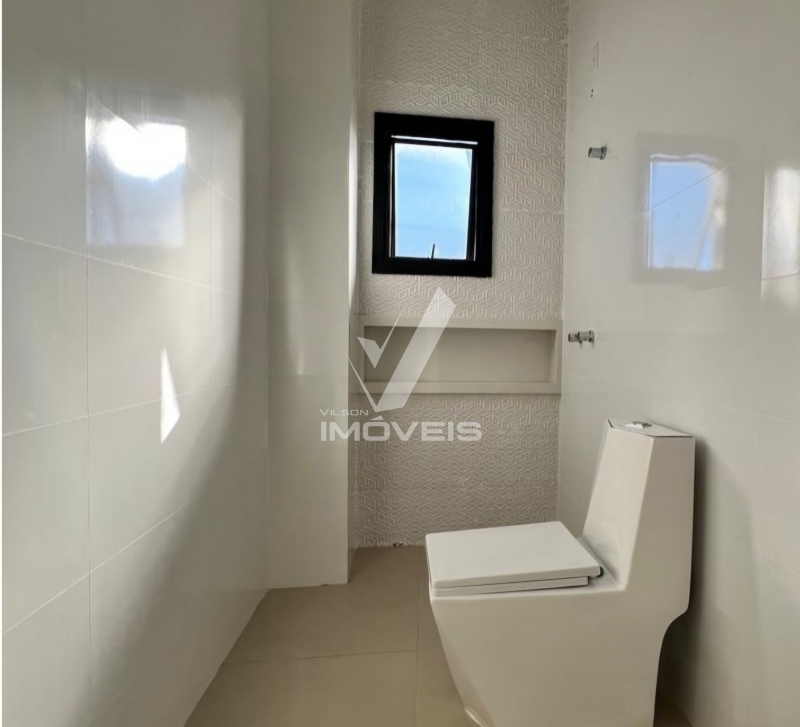 Casa à venda no Distrito Industrial: 