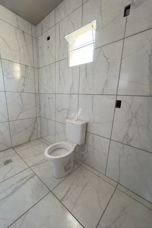 Sobrado à venda no Cohab B: 