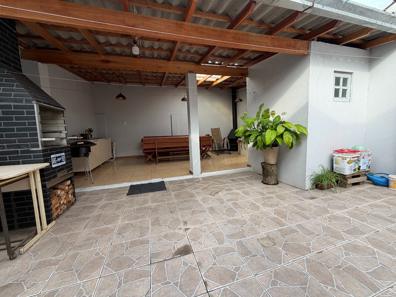 Casa à venda no Bonsucesso: 