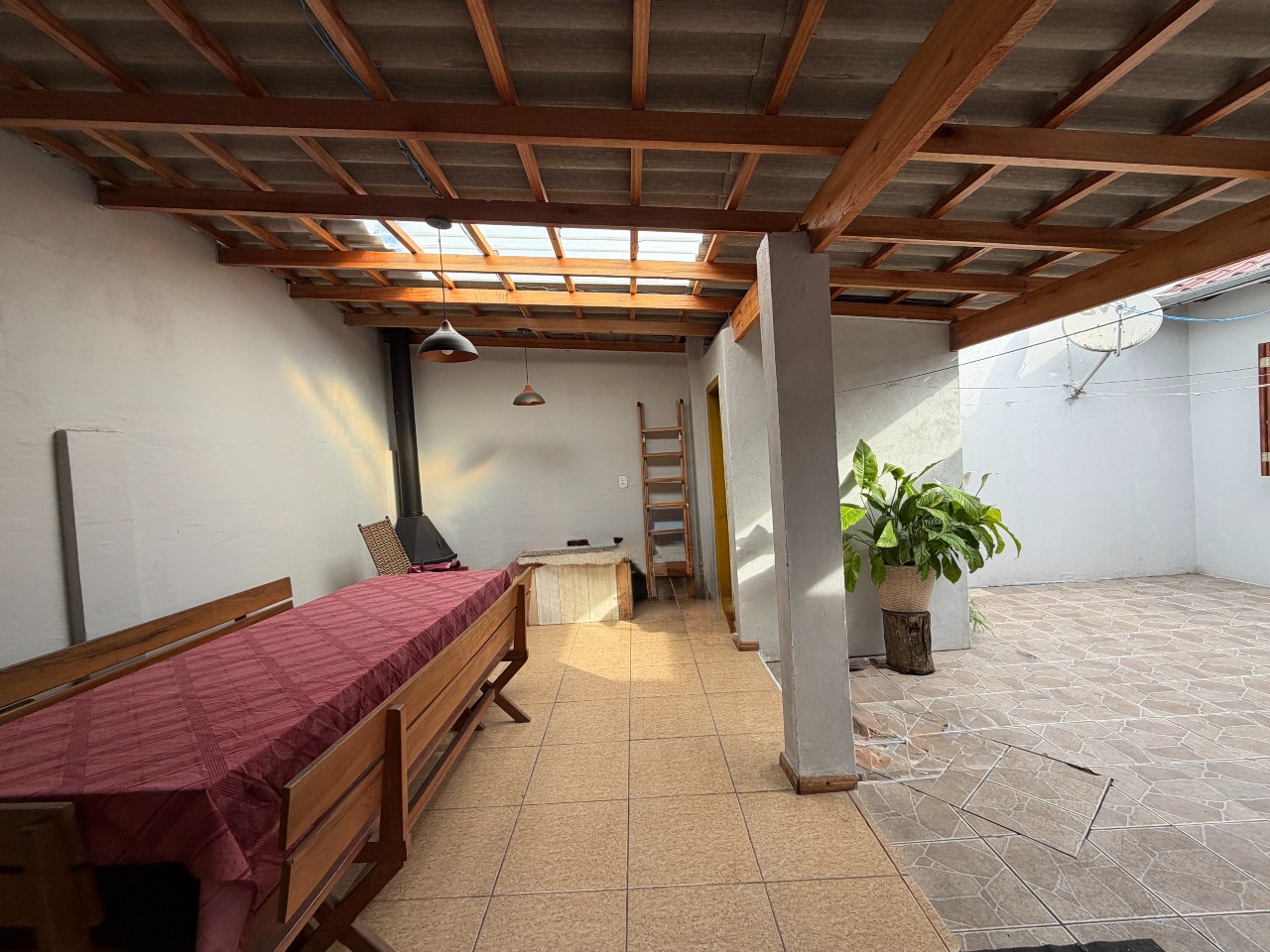 Casa à venda no Bonsucesso: 