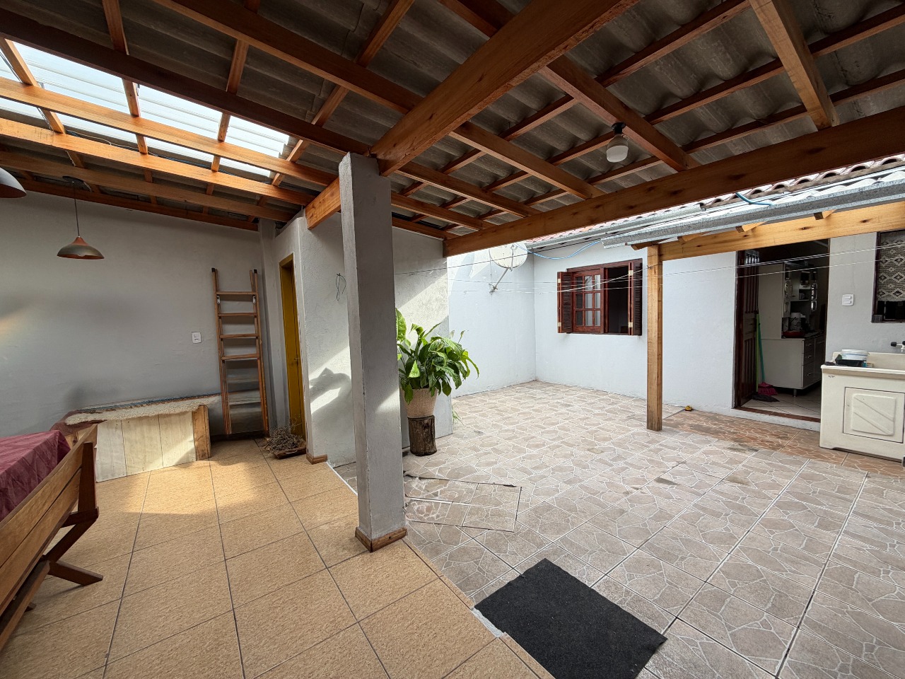 Casa à venda no Bonsucesso: 