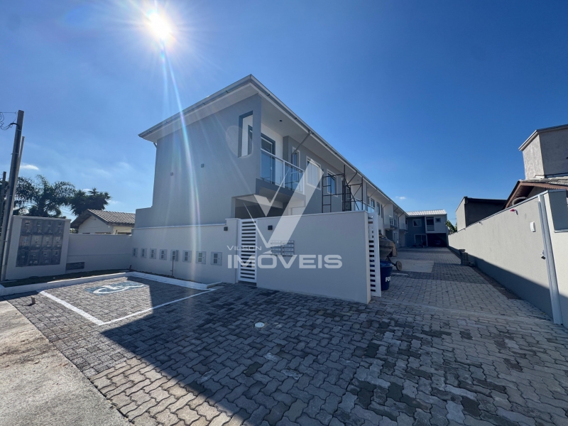 Sobrado à venda no Santa Cruz: 