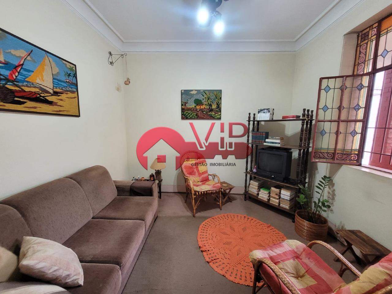 Casa à venda no Centro: 