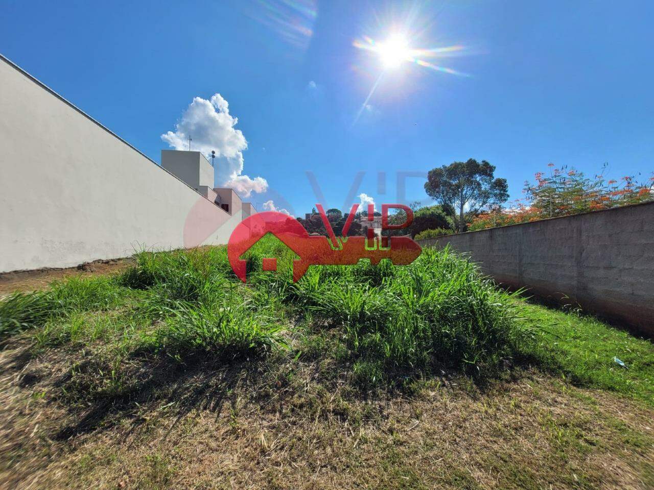 Terreno à venda no Jardim Santa Tereza: 