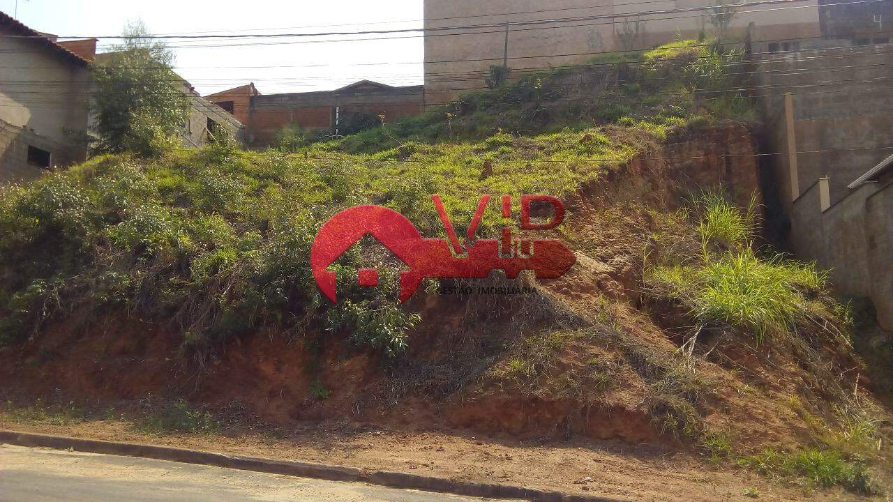 Terreno à venda no Chácara Lasmar: 