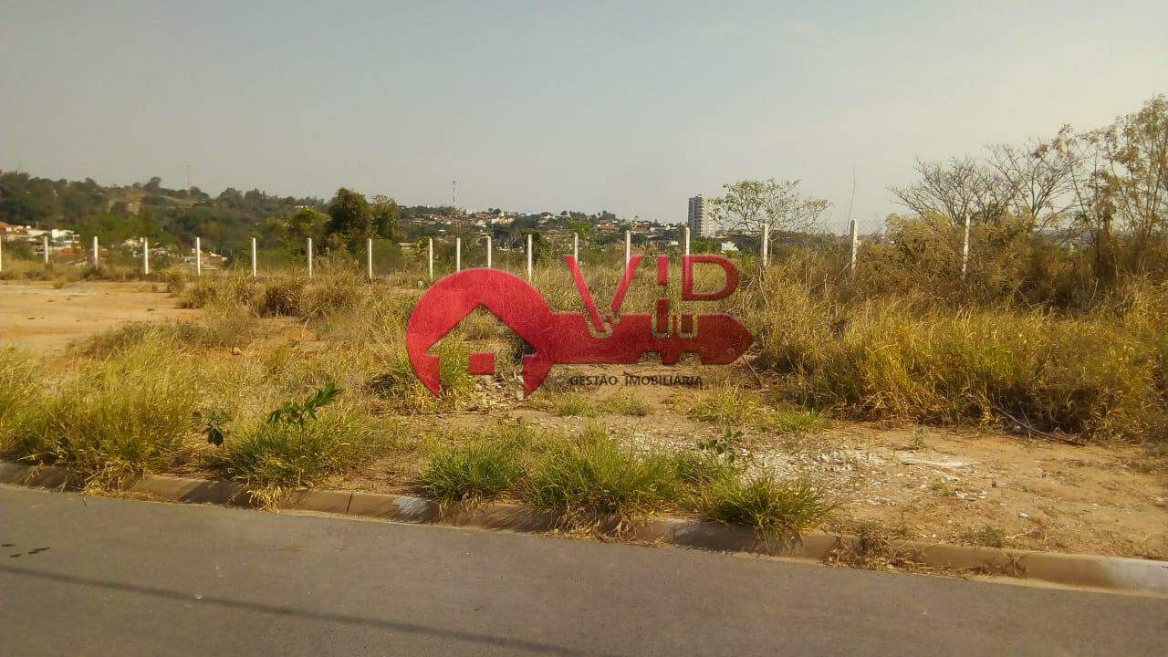 Terreno à venda no Residencial Alto do São Domingos: 