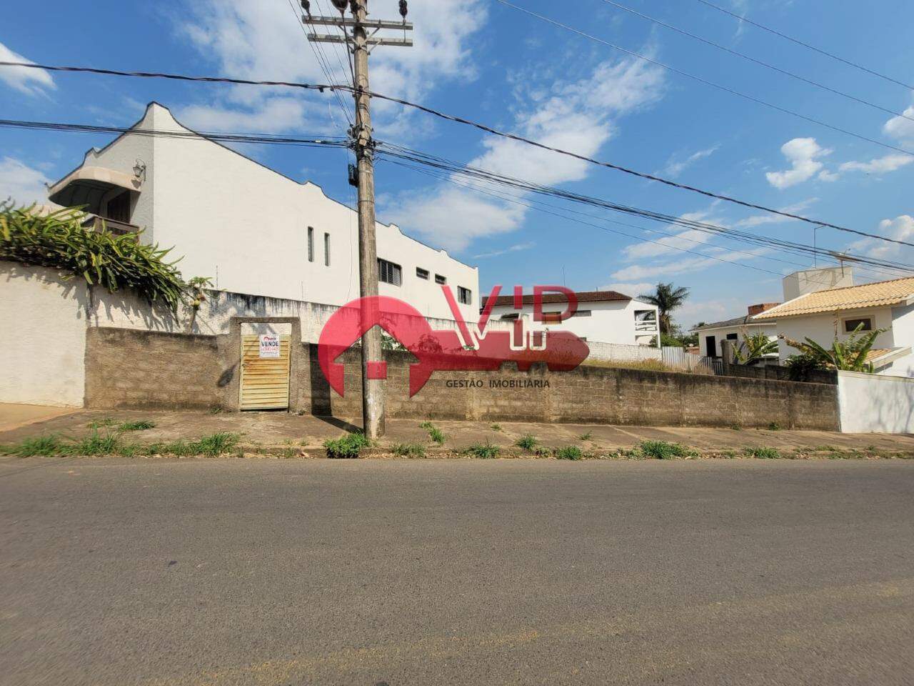 Terreno à venda no Jardim Santa Tereza: 