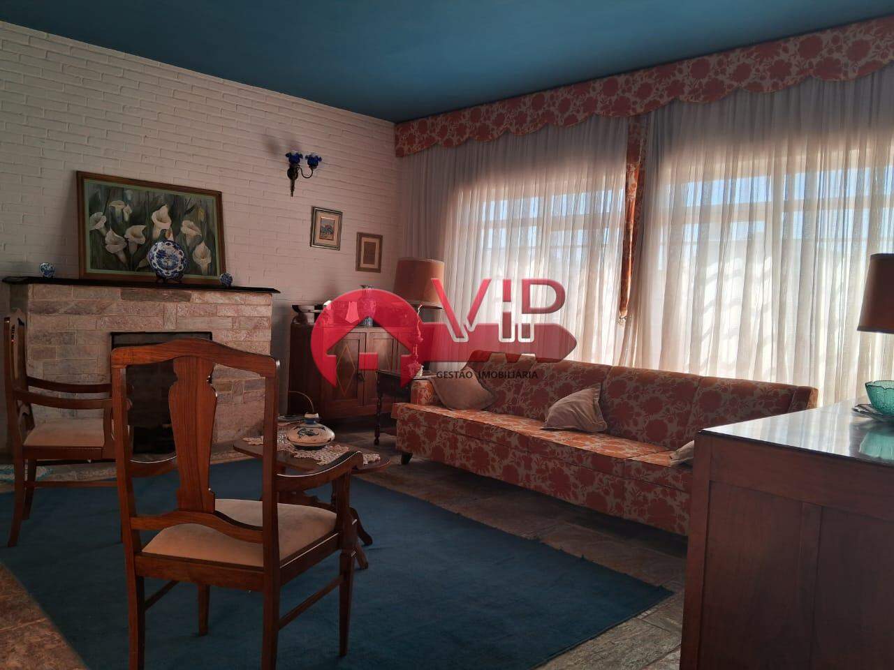 Casa à venda no Centro: 