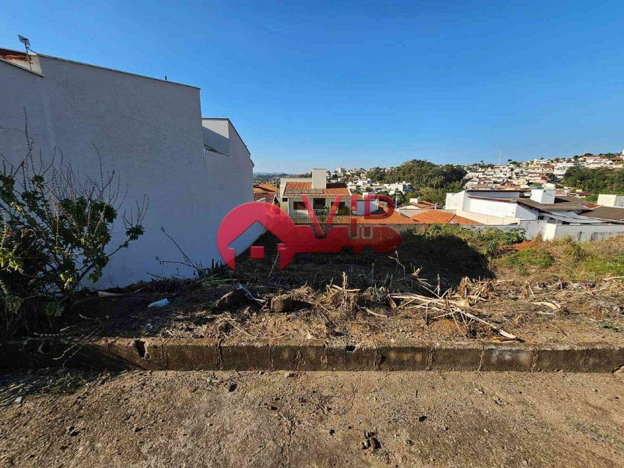 Terreno à venda no Jardim Algenor Taddei: 