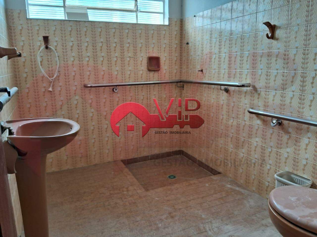 Casa à venda no Centro: 