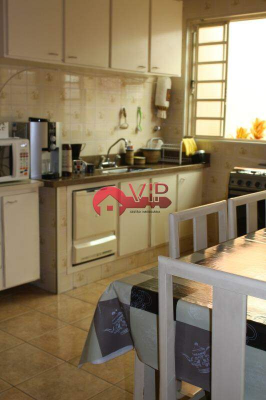 Casa à venda no Centro: 