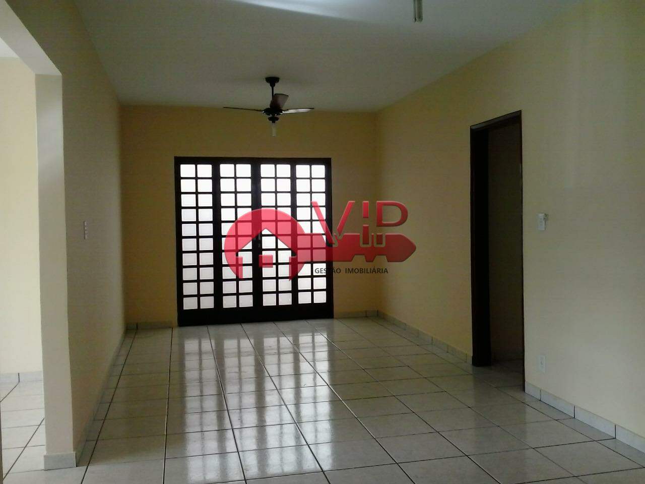 Casa à venda no Centro: 