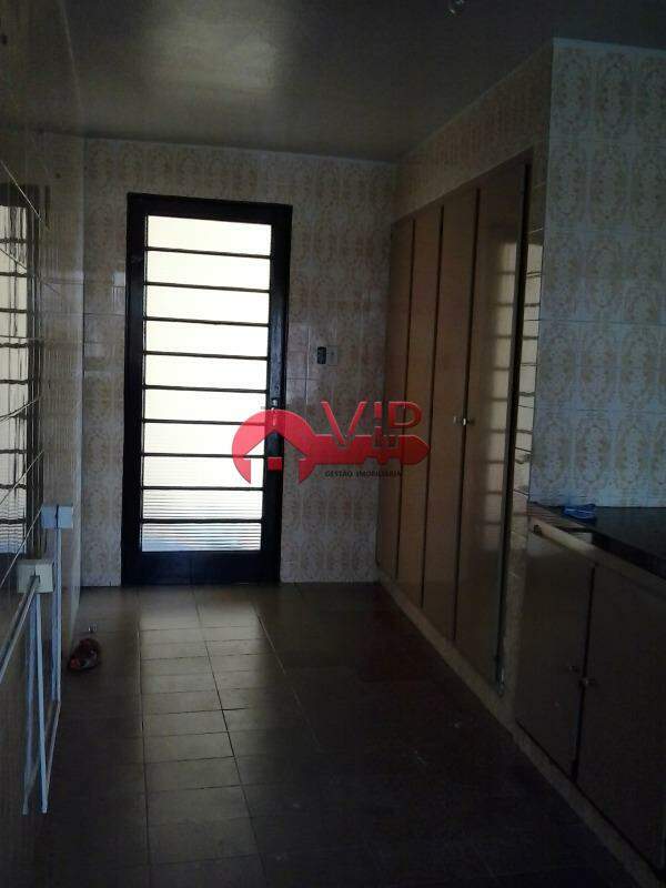 Casa à venda no Centro: 