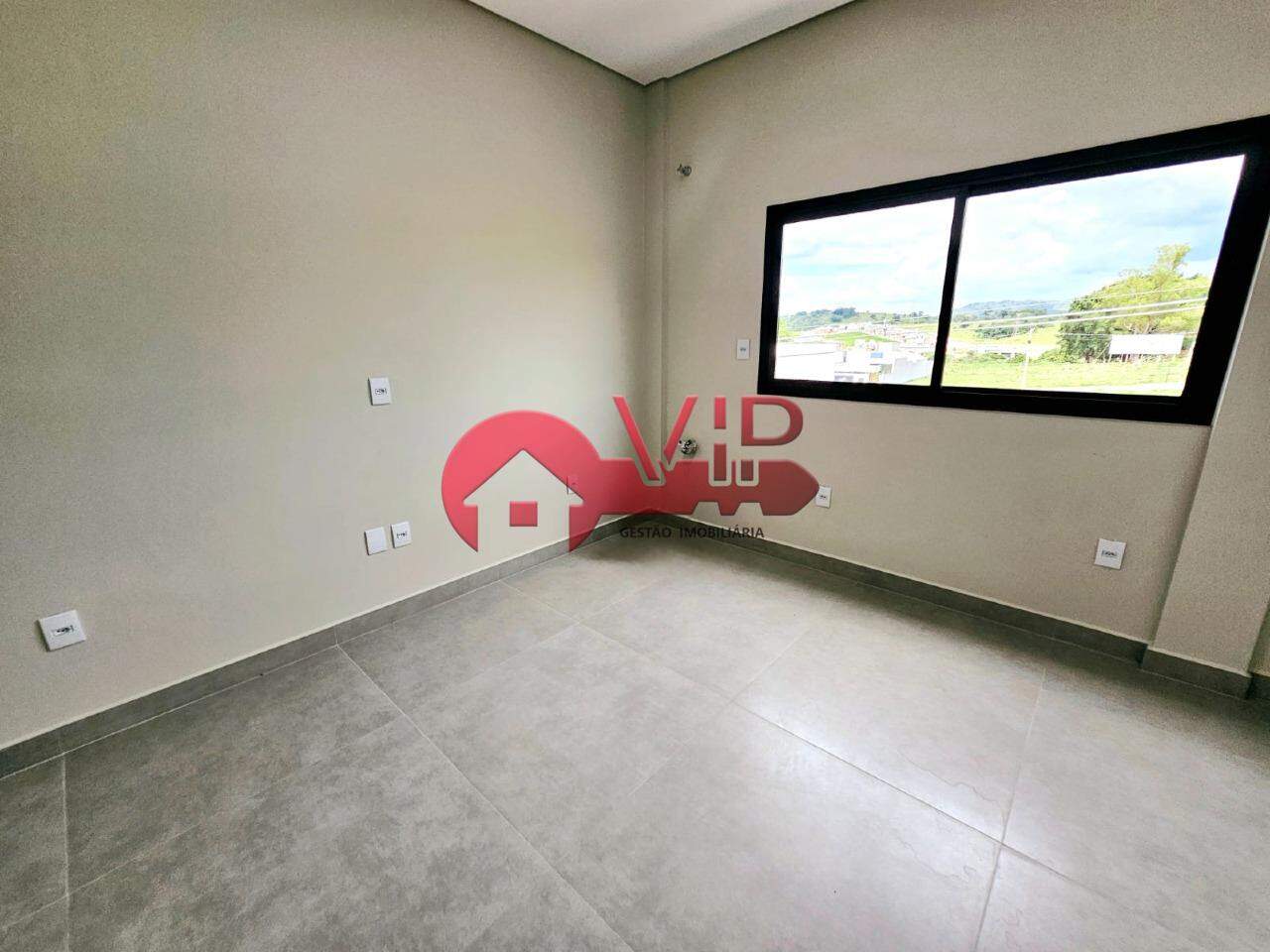 Comercial para aluguel no Jardim Aeroporto: 