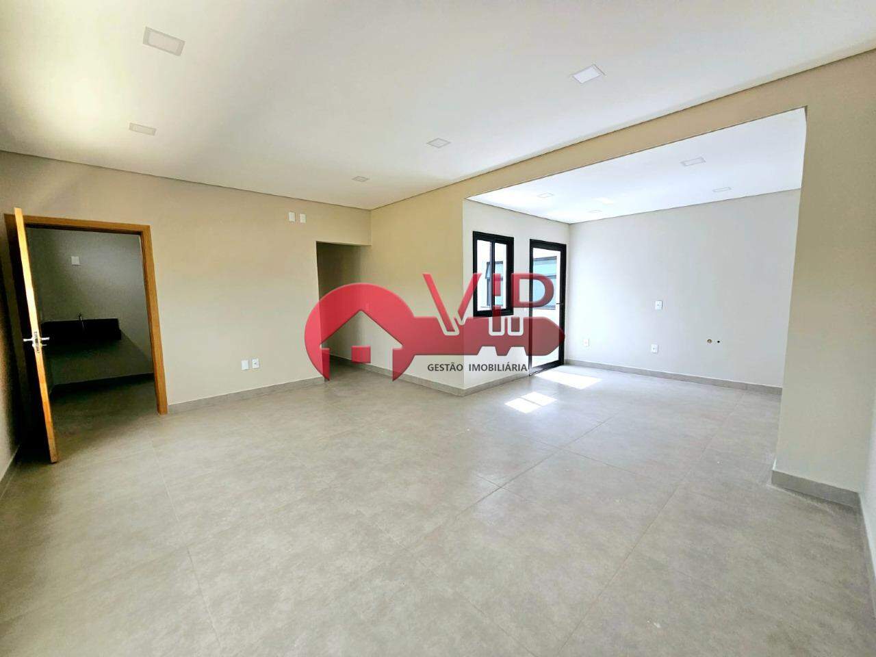 Comercial para aluguel no Jardim Aeroporto: 