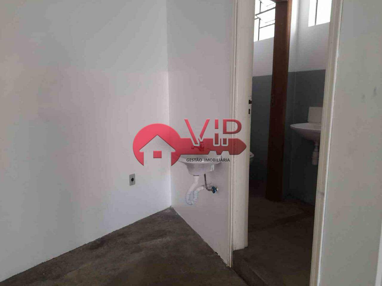 Comercial para aluguel no Jardim São Roque: 