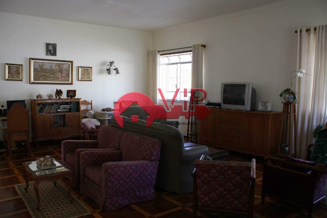 Casa à venda no Centro: 